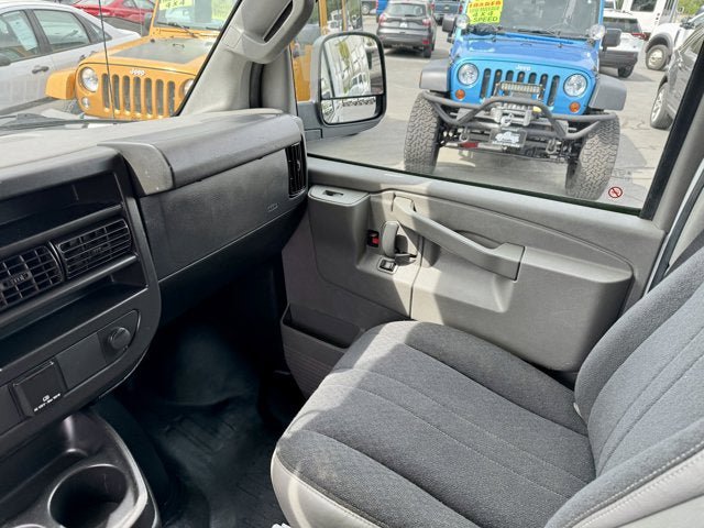 Used 2019 GMC Savana 2500 w/ Driver Convenience Package RWD image 11