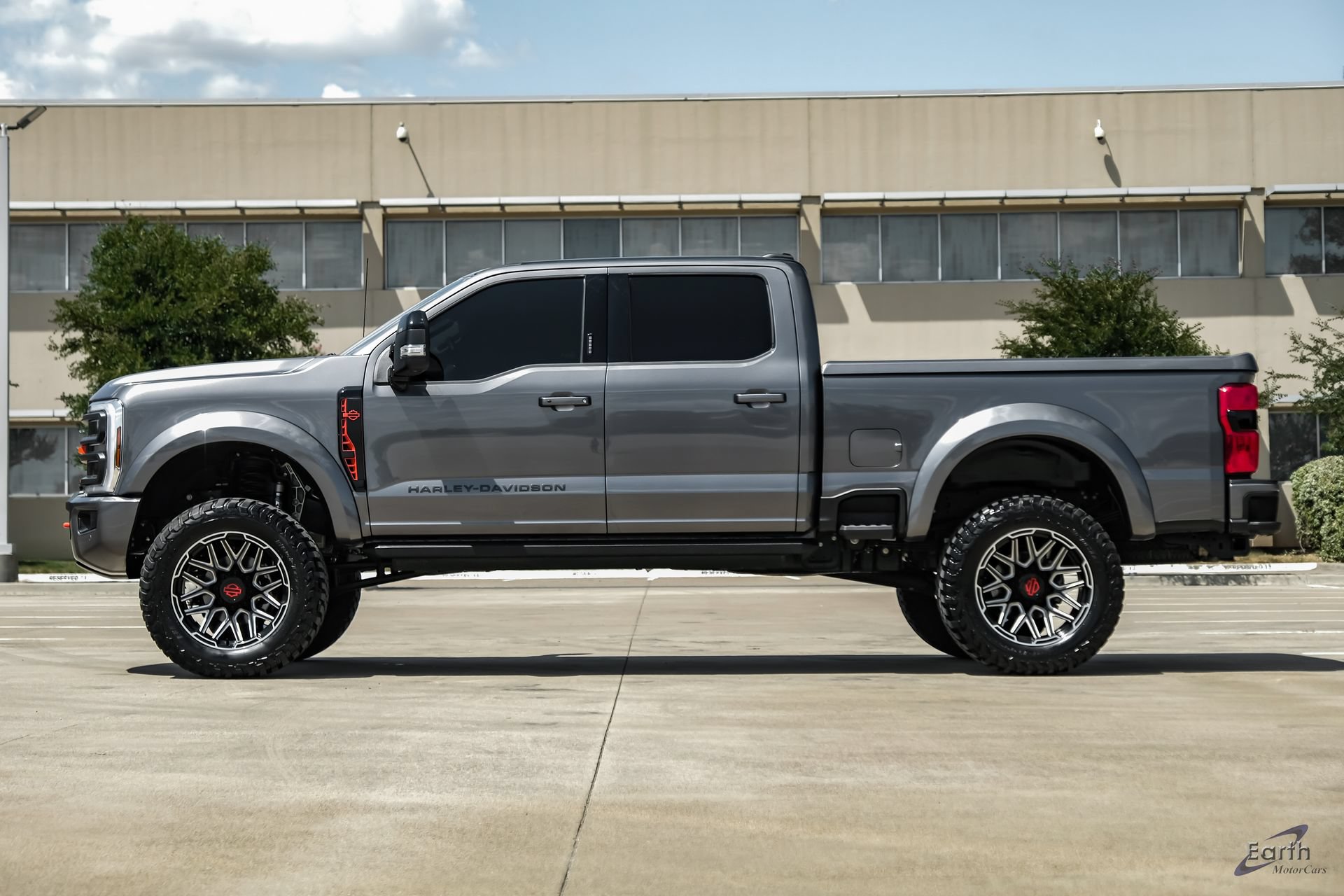 Used 2024 Ford F250 Lariat w/ Lariat Ultimate Package AWD/4WD image 7