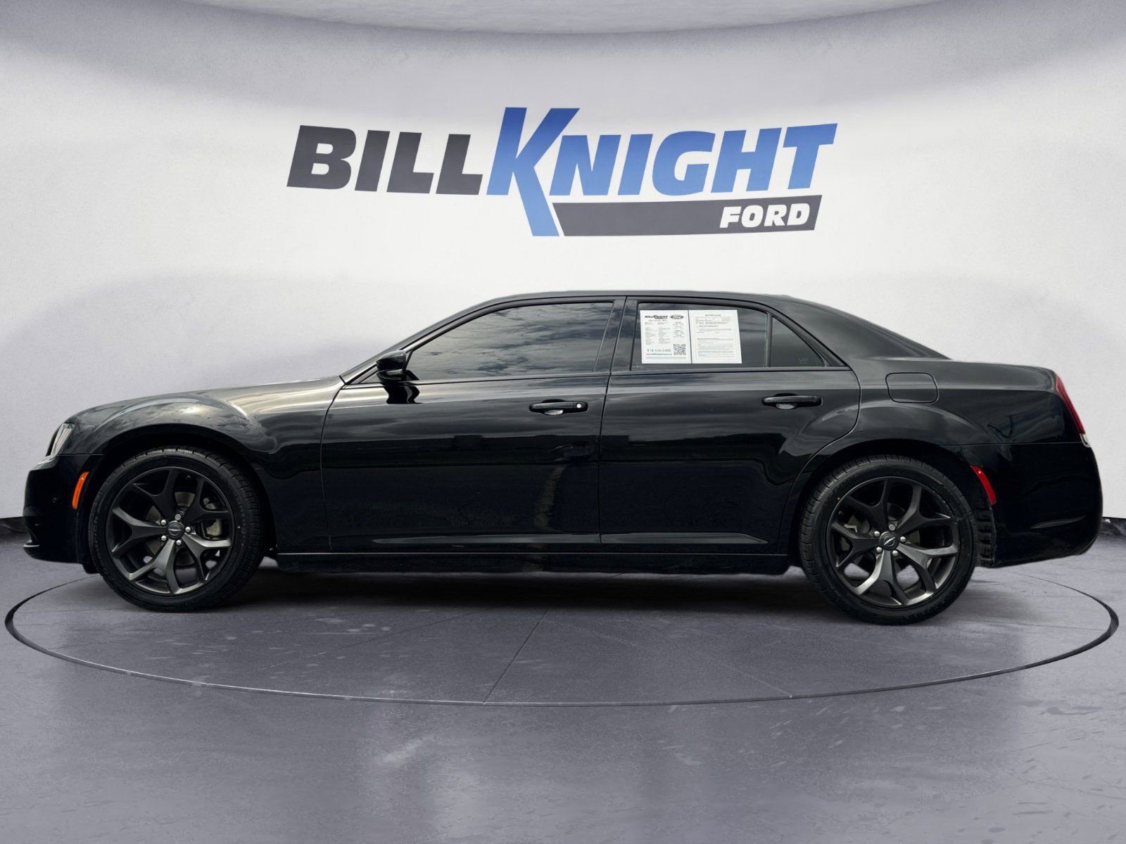 Used 2022 Chrysler 300 S w/ Comfort Group image 2