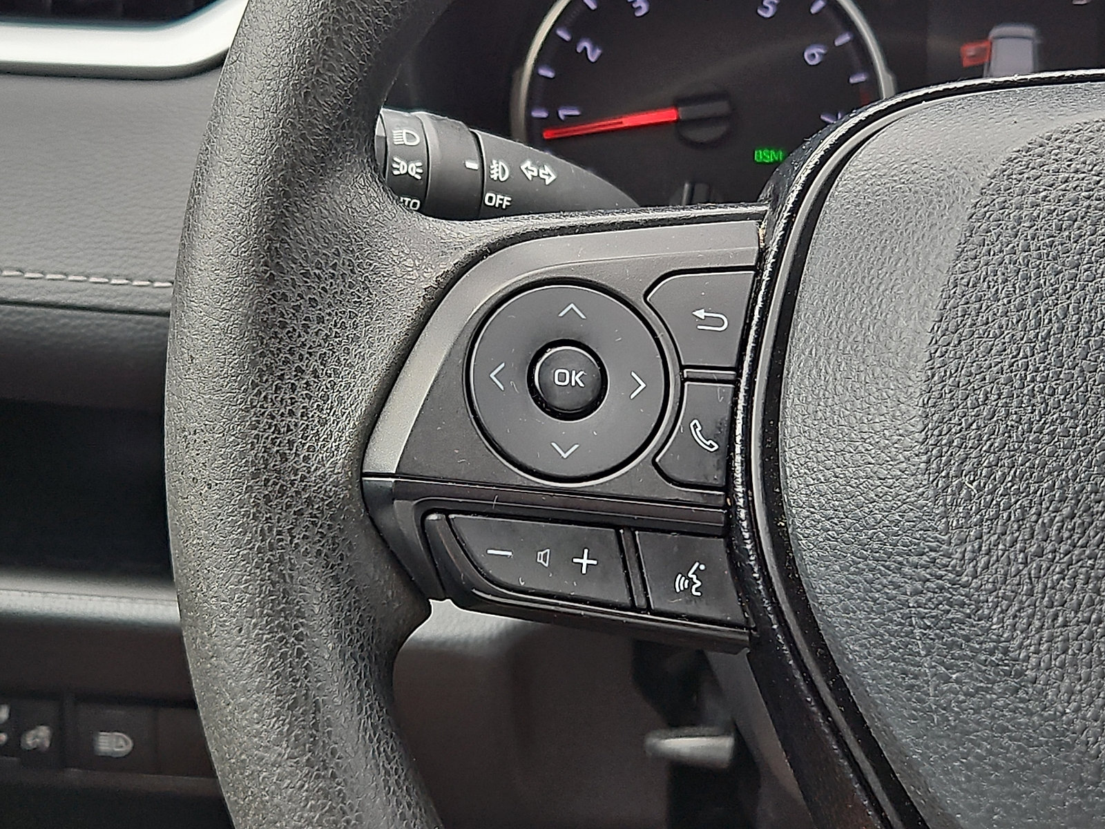 Used 2021 Toyota RAV4 XLE AWD/4WD image 20