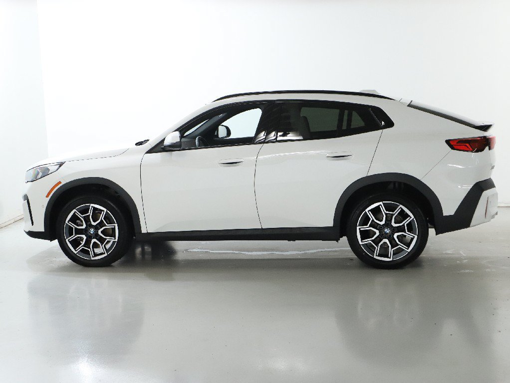 Used 2026 BMW X2 xDrive28i w/ Convenience Package AWD/4WD image 43