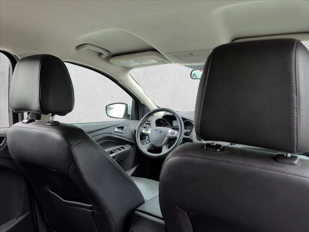 Used 2015 Ford Escape SE w/ Equipment Group 201A AWD/4WD image 17