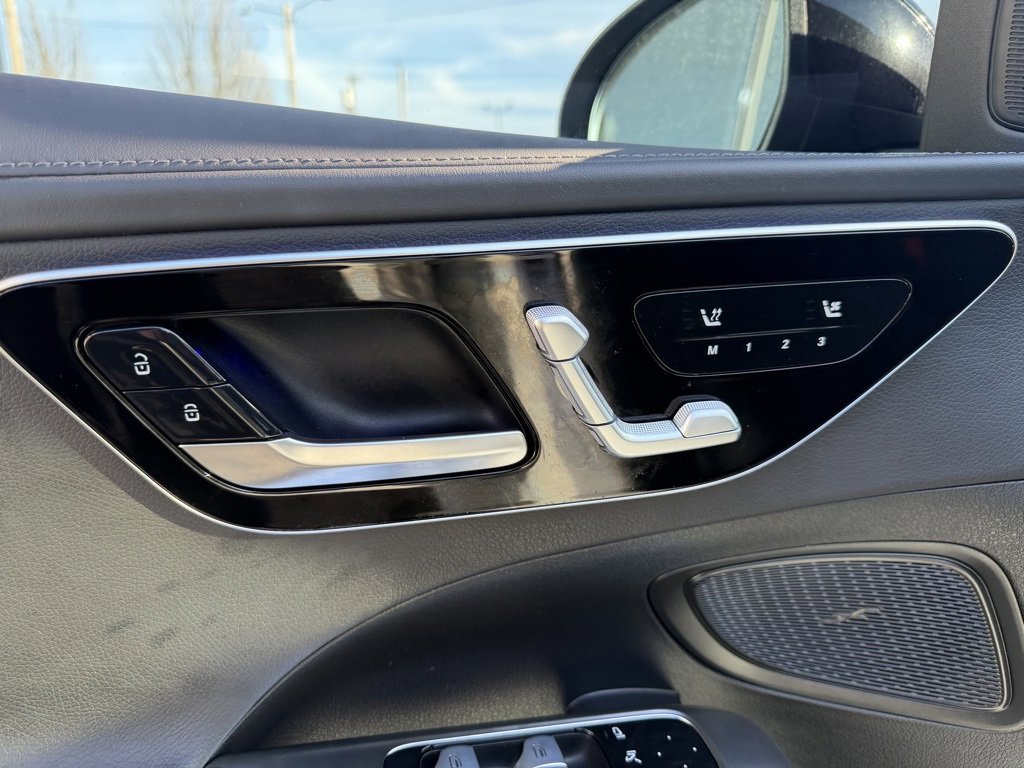Used 2022 Mercedes-Benz C 300 4MATIC Sedan image 12