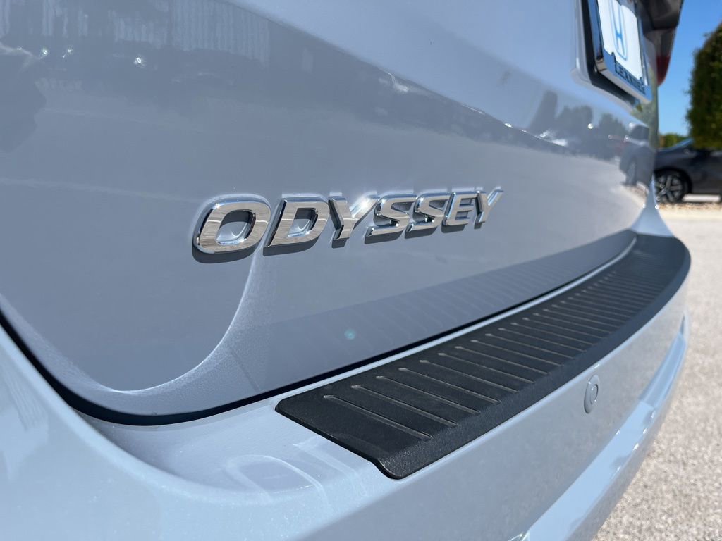 Certified 2026 Honda Odyssey Elite image 8