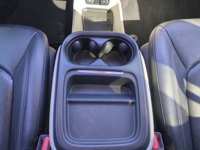 Used 2020 Chrysler Pacifica Touring-L image 20