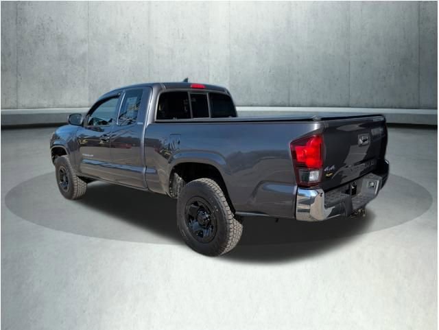 Used 2018 Toyota Tacoma SR5 image 3