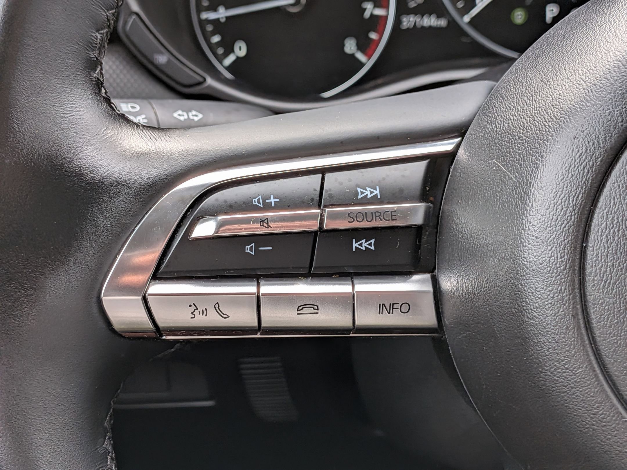 Used 2025 MAZDA CX-50 AWD 2.5 S w/ Select Package image 18