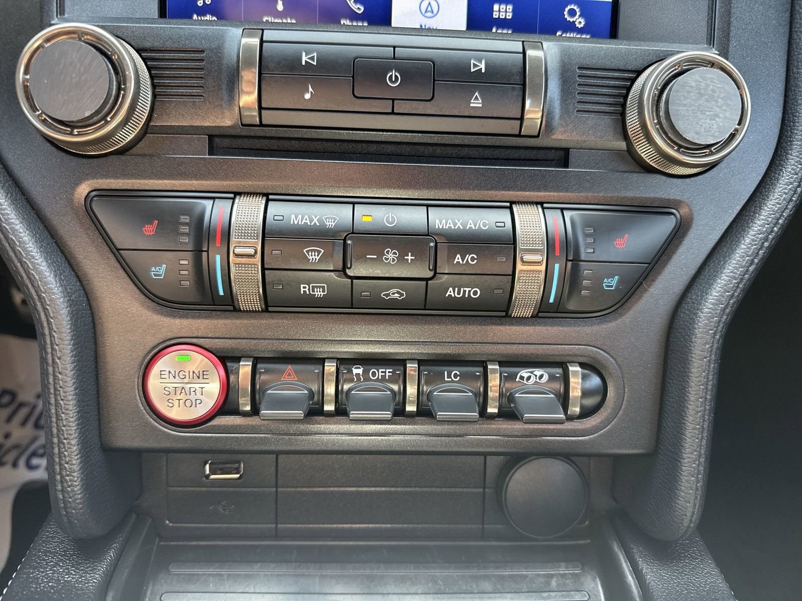 Used 2019 Ford Mustang Shelby GT350 w/ Technology Package image 20