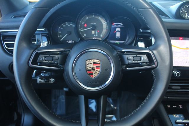 Certified 2023 Porsche Macan image 19