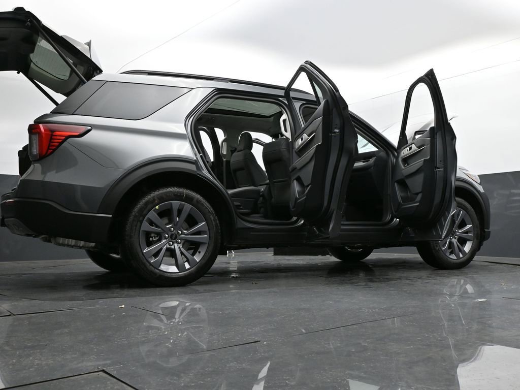 New 2026 Ford Explorer Active w/ Active Comfort Package image 38