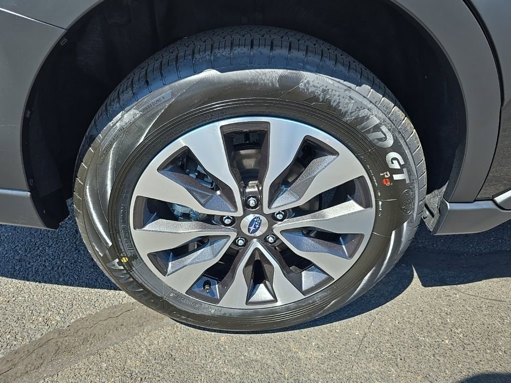 New 2025 Subaru Outback Touring XT image 9