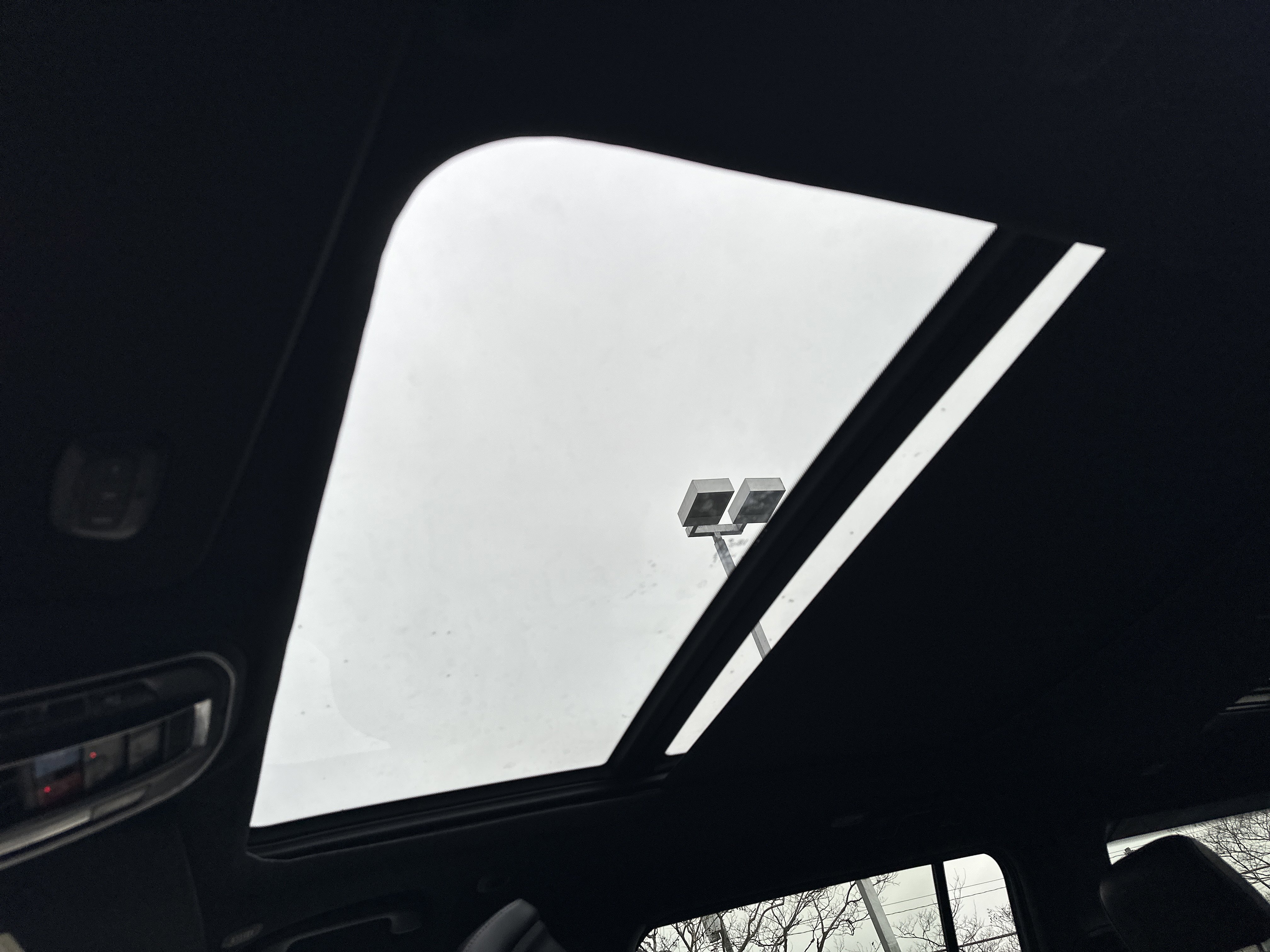 Used 2024 Jeep Wagoneer L Series III w/ Premium Group I image 37