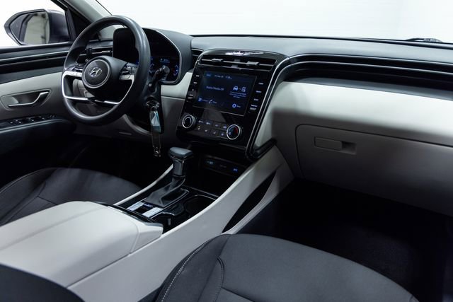Used 2022 Hyundai Tucson SE image 25