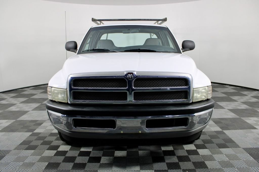 Used 2001 Dodge Ram 1500 Truck ST image 2