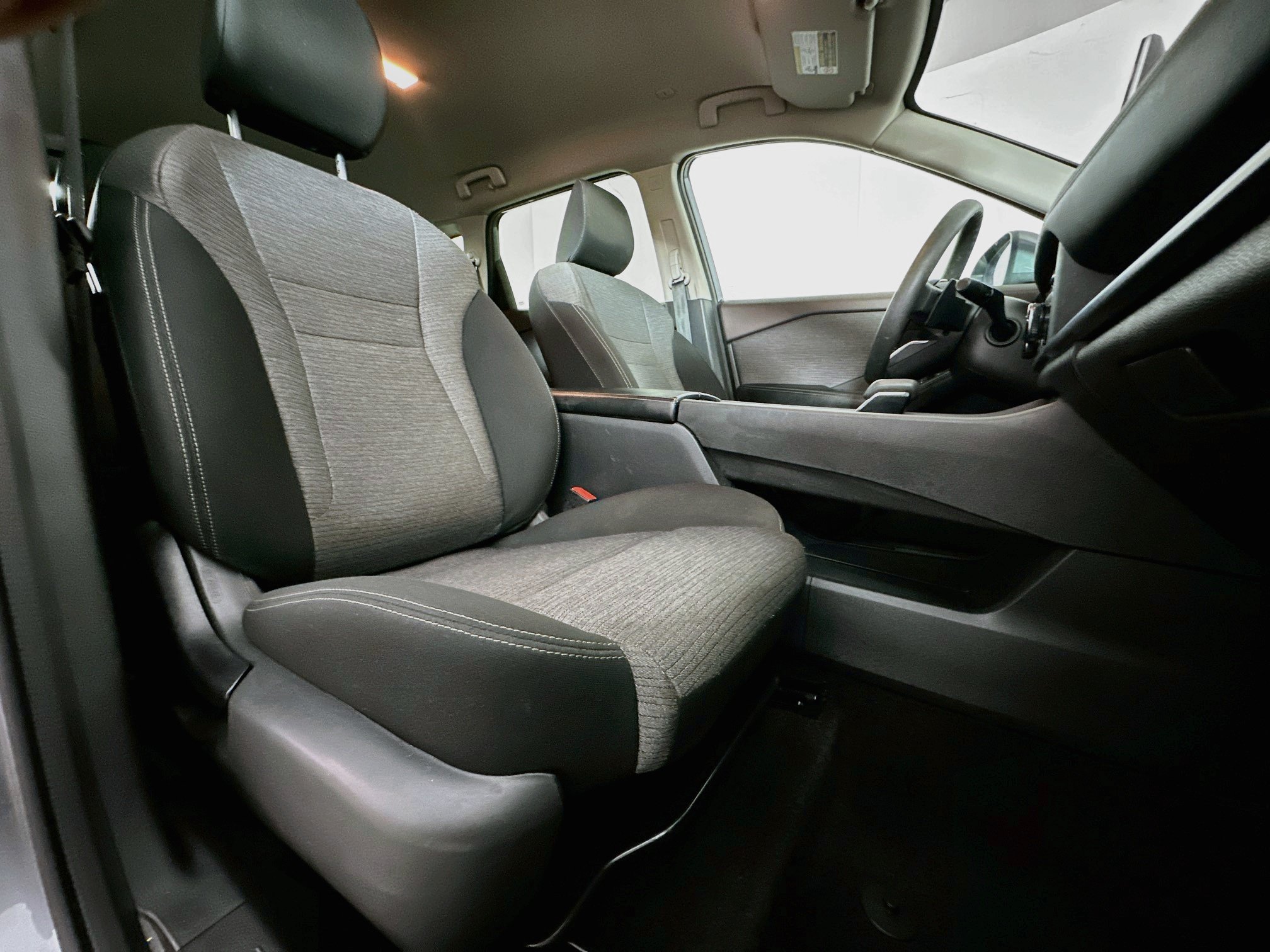 Used 2023 Nissan Rogue SV FWD image 30