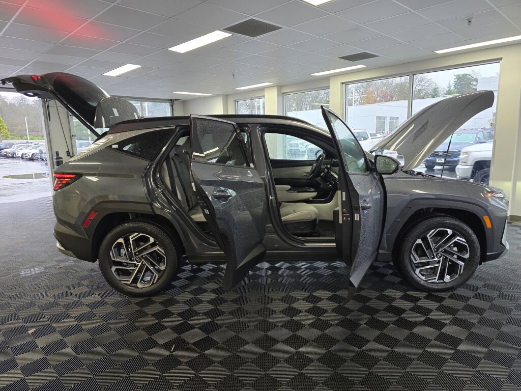 New 2026 Hyundai Tucson Limited image 17