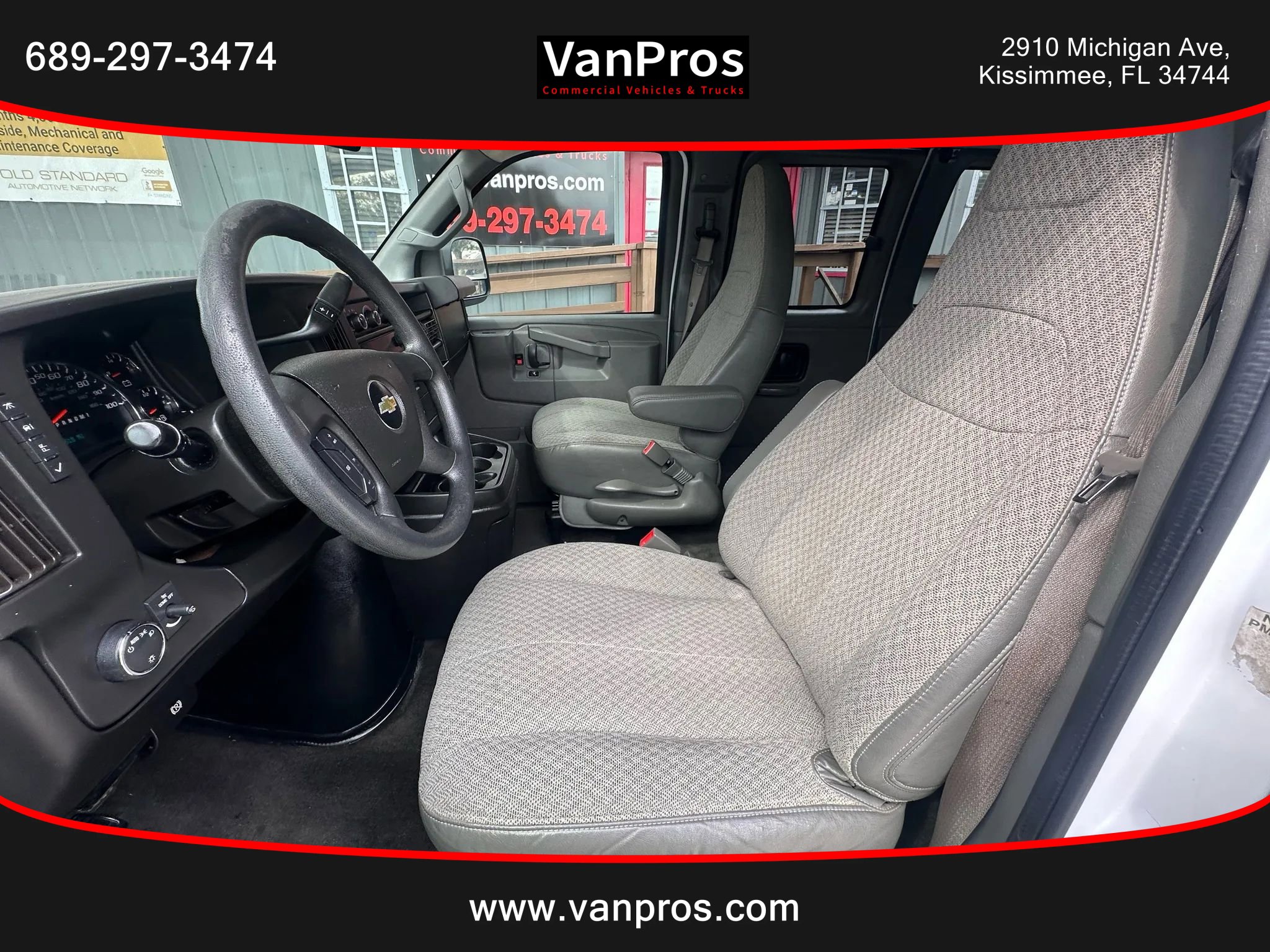 Used 2018 Chevrolet Express 3500 LT w/ LT Preferred Equipment Group RWD image 9