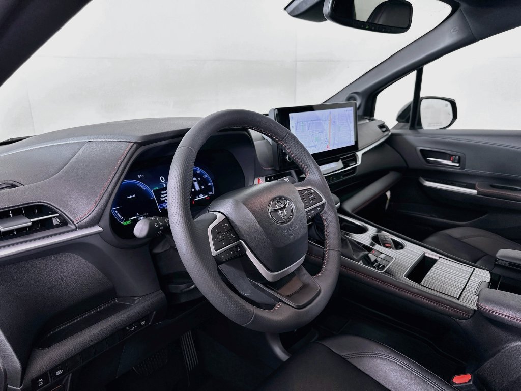 Certified 2026 Toyota Sienna XSE FWD image 9