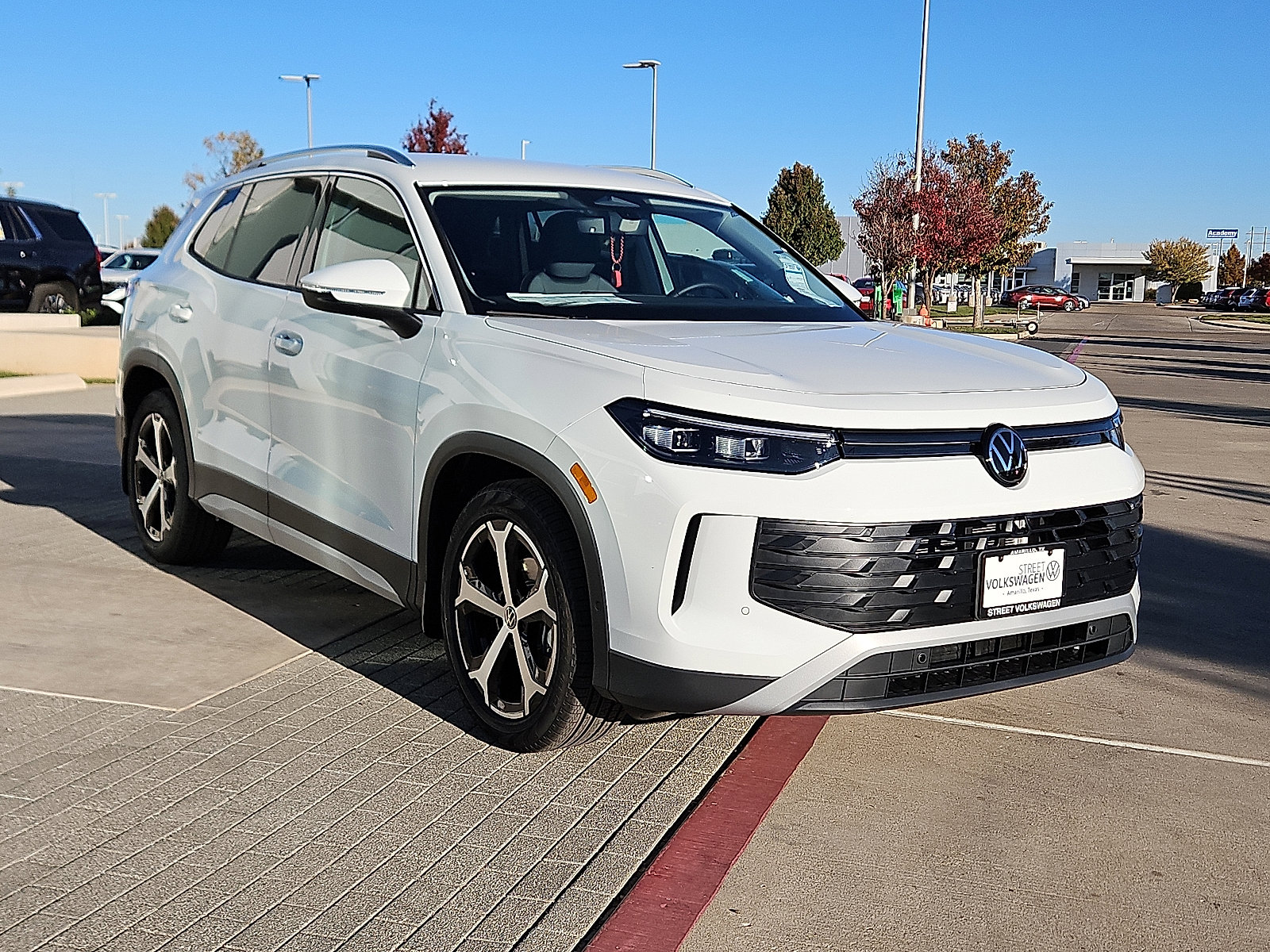 New 2026 Volkswagen Tiguan SE image 5