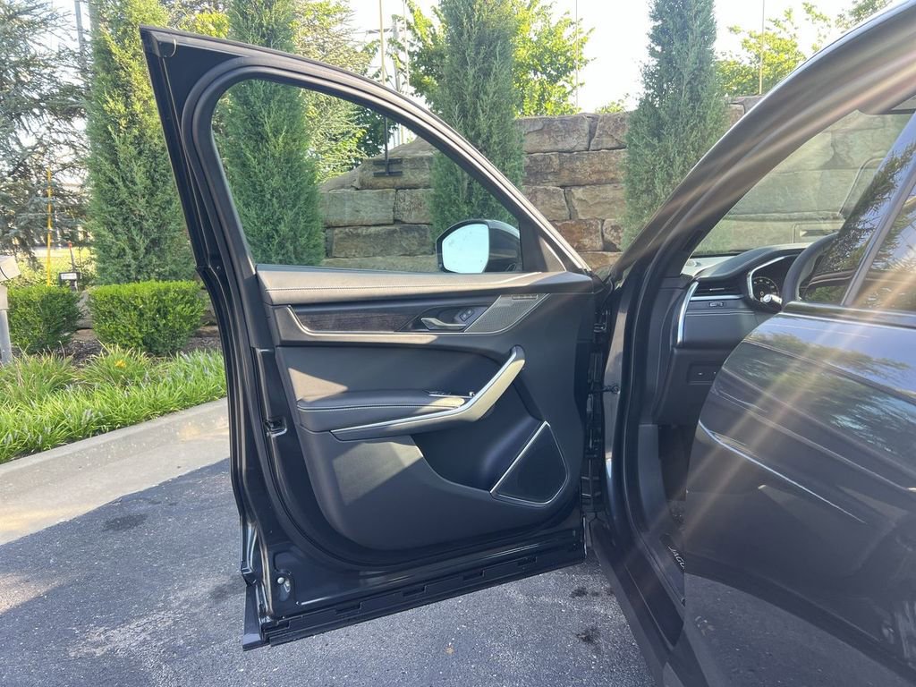 Used 2025 Jaguar F-PACE R-Dynamic S image 16