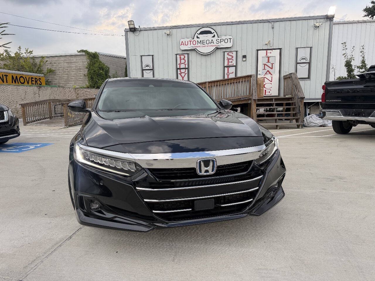 Used 2021 Honda Accord EX-L video 1