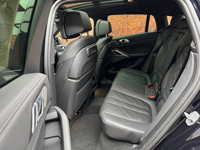Certified 2023 BMW X6 xDrive40i w/ M Sport Package image 23