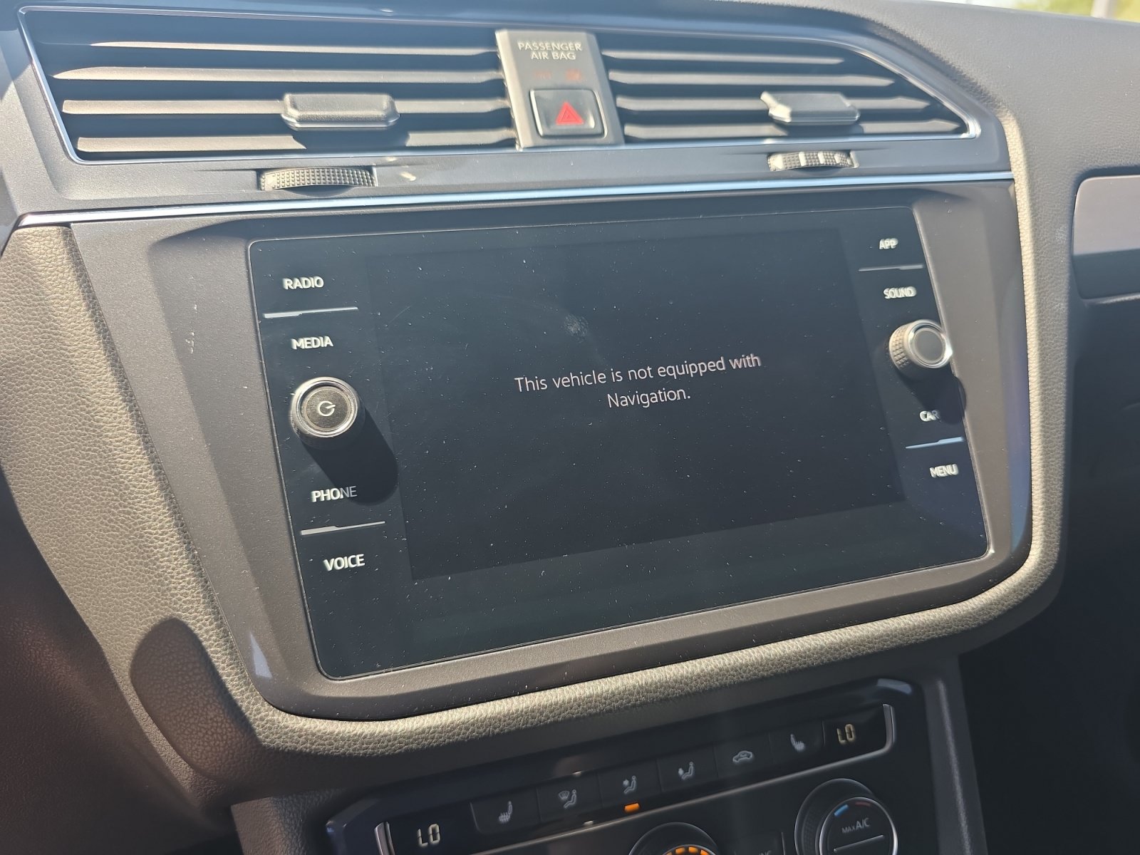 Used 2021 Volkswagen Tiguan SE FWD image 28