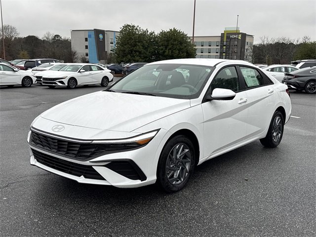 New 2026 Hyundai Elantra Blue image 3