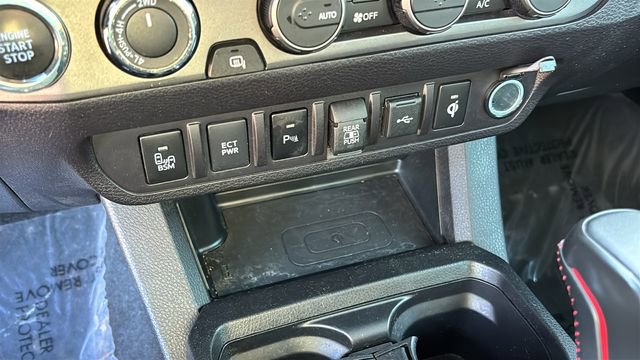 Used 2023 Toyota Tacoma TRD Off-Road w/ Technology Package image 23