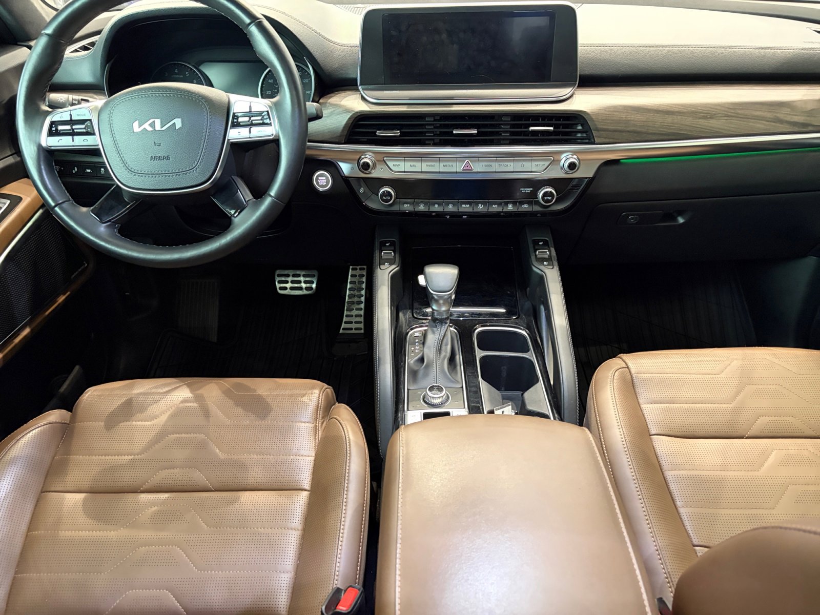 Used 2022 Kia Telluride SX w/ SX Prestige Package AWD/4WD image 17