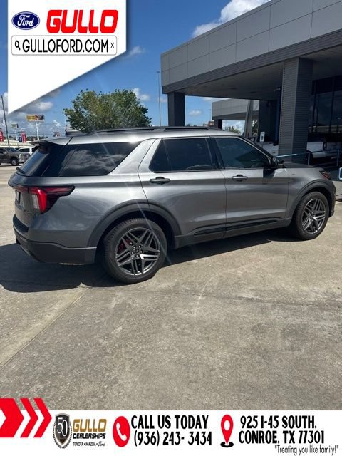 Used 2026 Ford Explorer ST-Line w/ ST-Line Street Pack RWD image 4