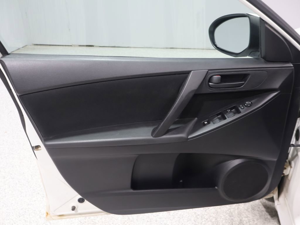 Used 2010 MAZDA MAZDA3 i Sport image 14