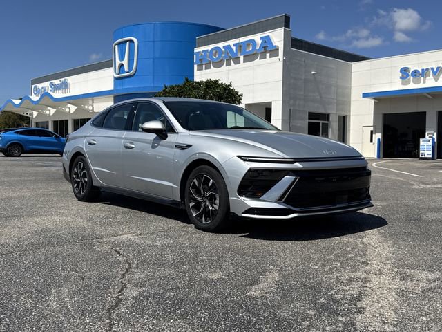 Used 2025 Hyundai Sonata SEL image 2