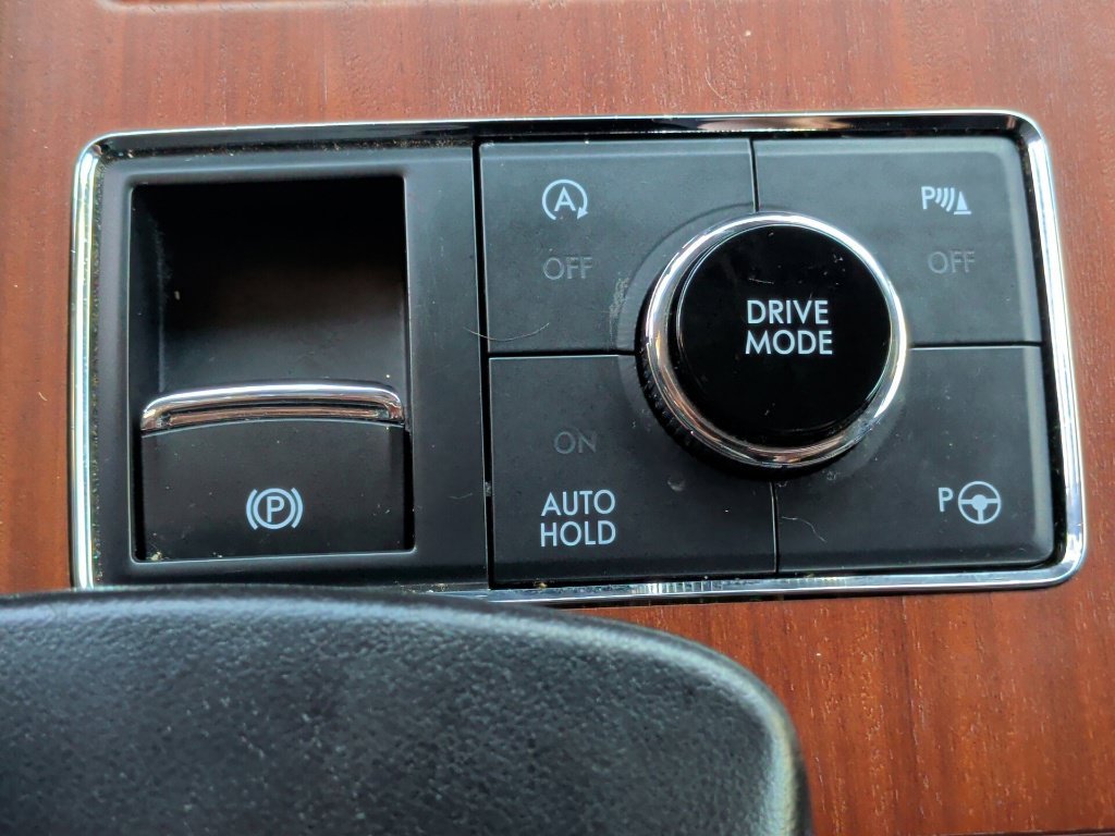 Used 2020 Lincoln Navigator Reserve w/ Luxury Package RWD image 31