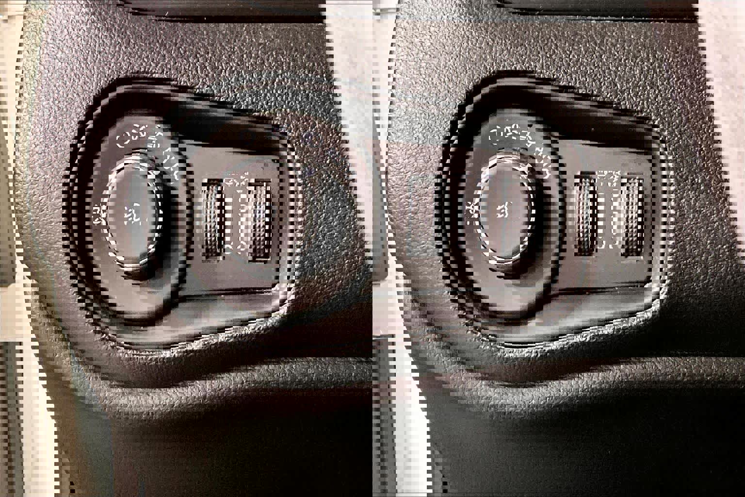 Used 2019 Jeep Renegade Latitude image 24