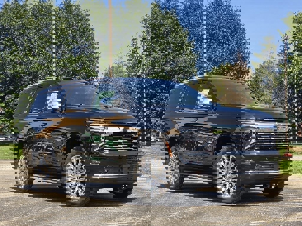 New 2025 Chevrolet Tahoe Premier w/ Sun And Tow Package image 2