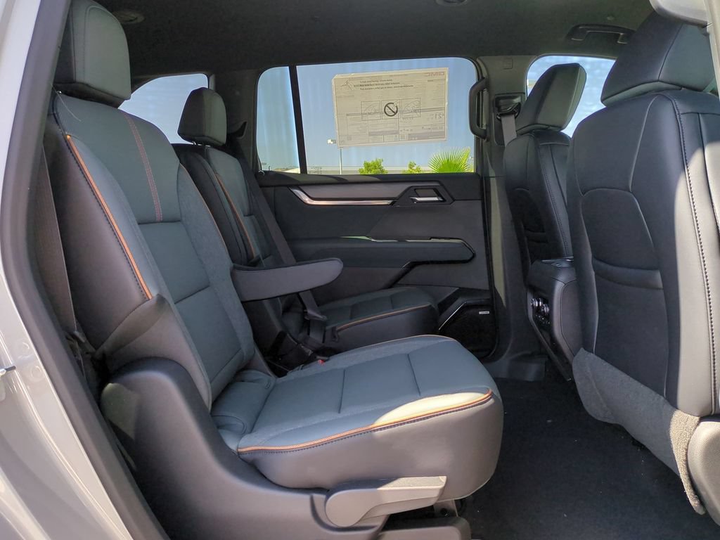New 2026 GMC Acadia AT4 w/ Super Cruise Package AWD/4WD image 31