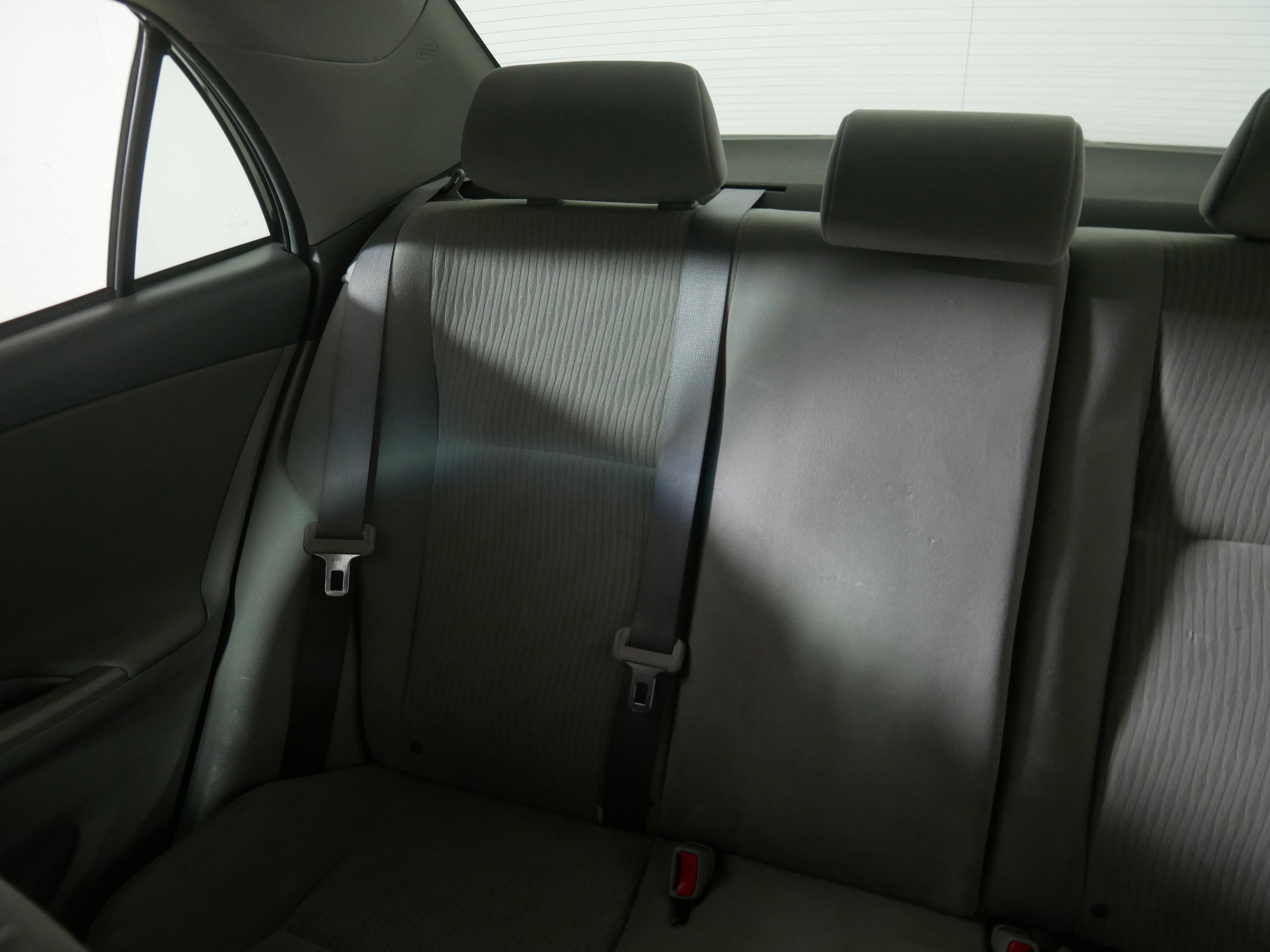 Used 2010 Toyota Corolla LE image 12