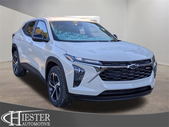 New 2026 Chevrolet Trax RS w/ Sunroof Package image 1