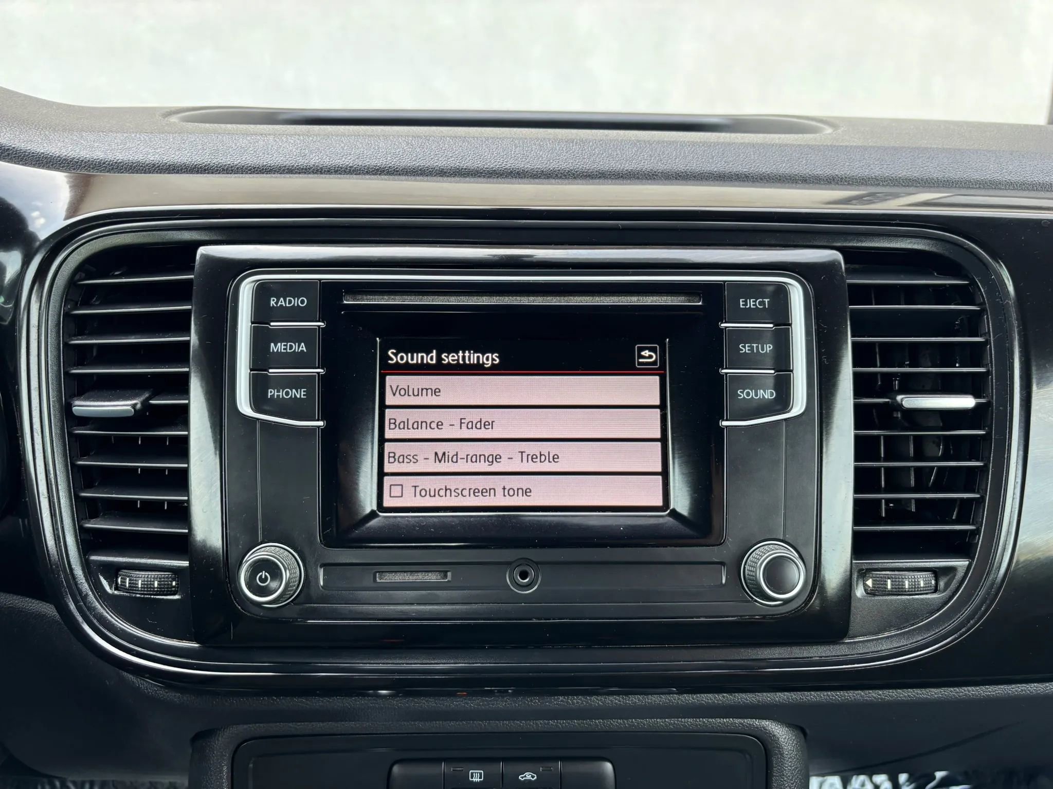 Used 2019 Volkswagen Beetle 2.0T S image 32