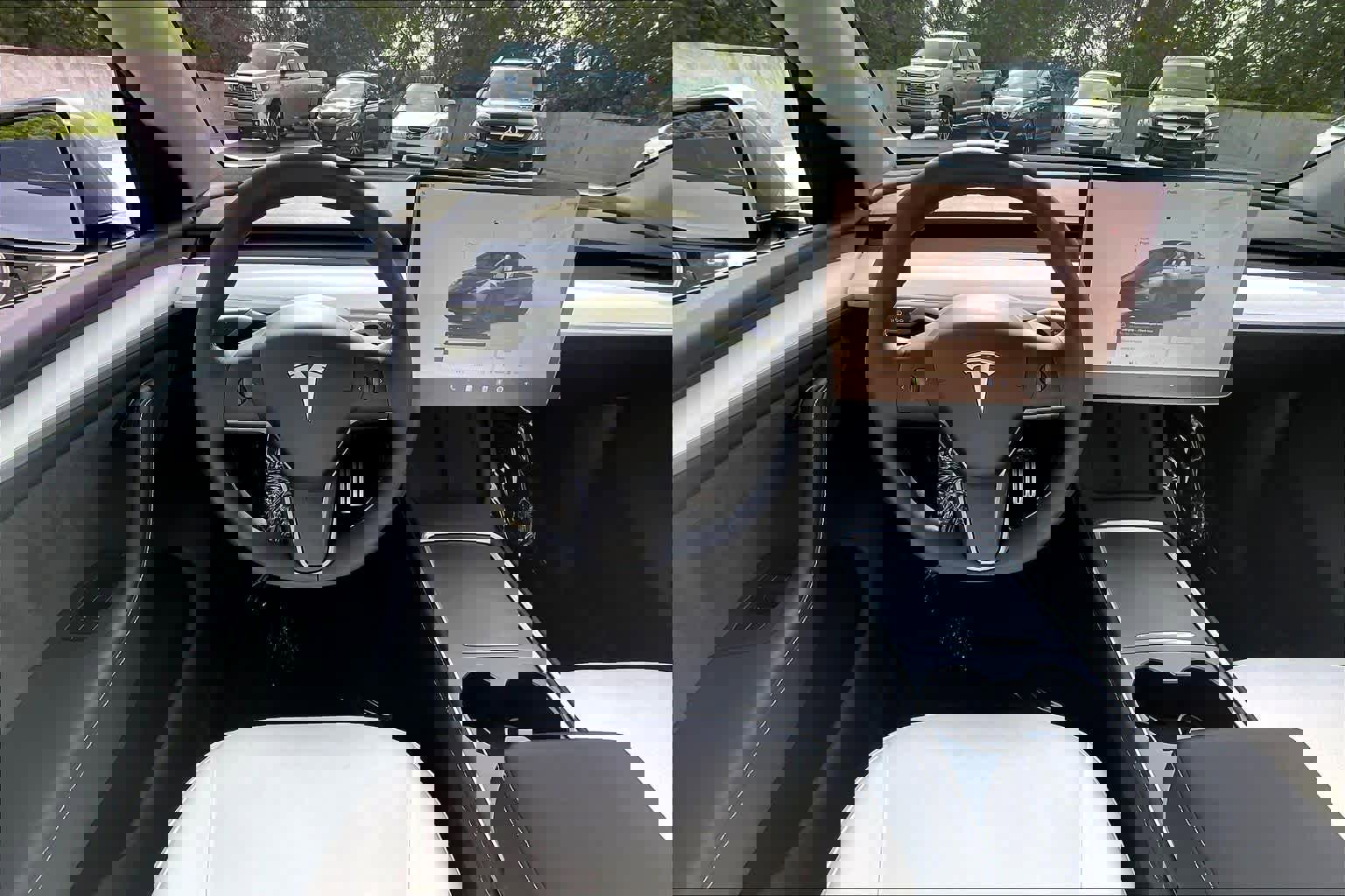 Used 2025 Tesla Model Y Performance image 5