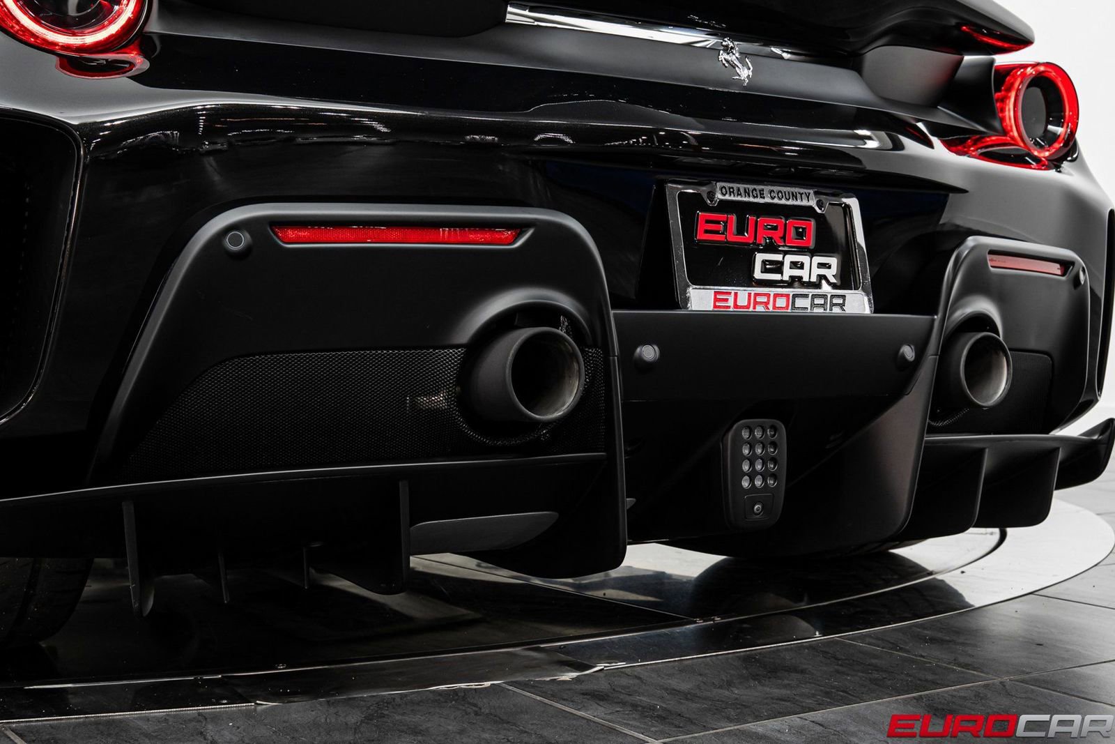 Used 2020 Ferrari 488 Pista Coupe image 27