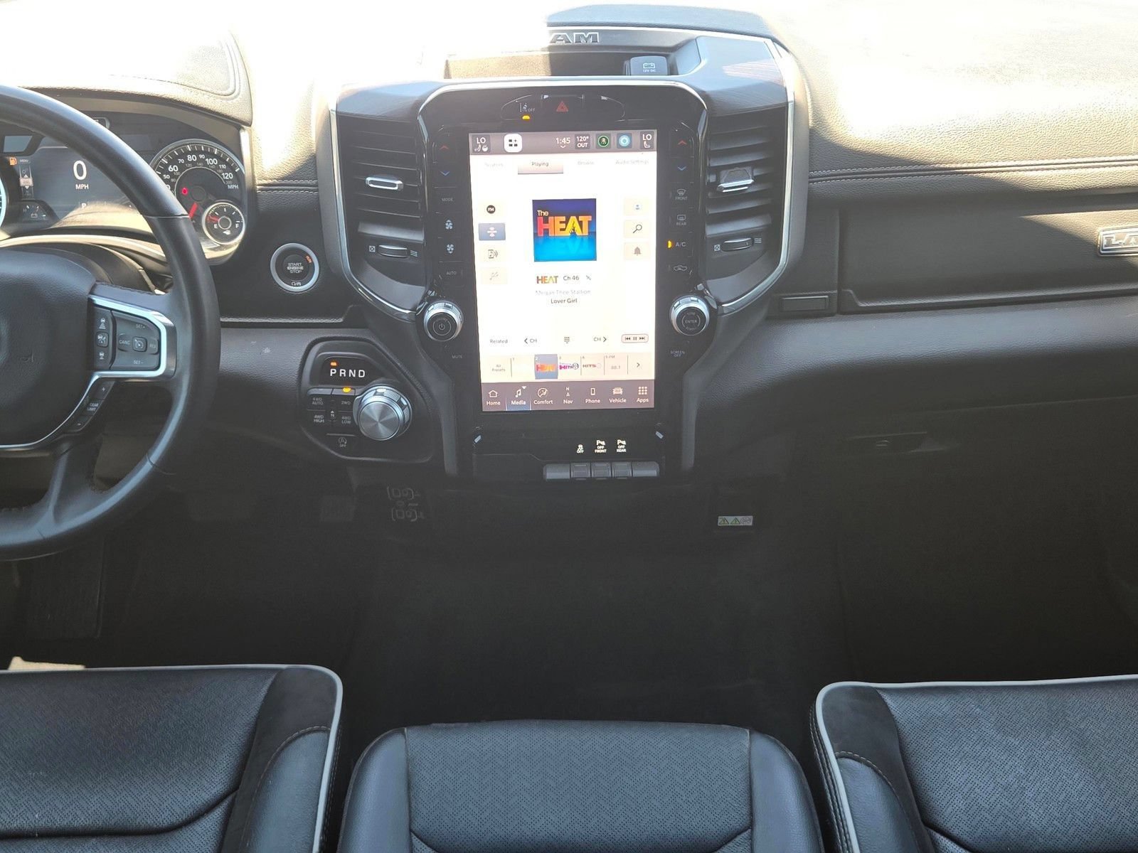 Used 2025 RAM 1500 Laramie AWD/4WD image 11