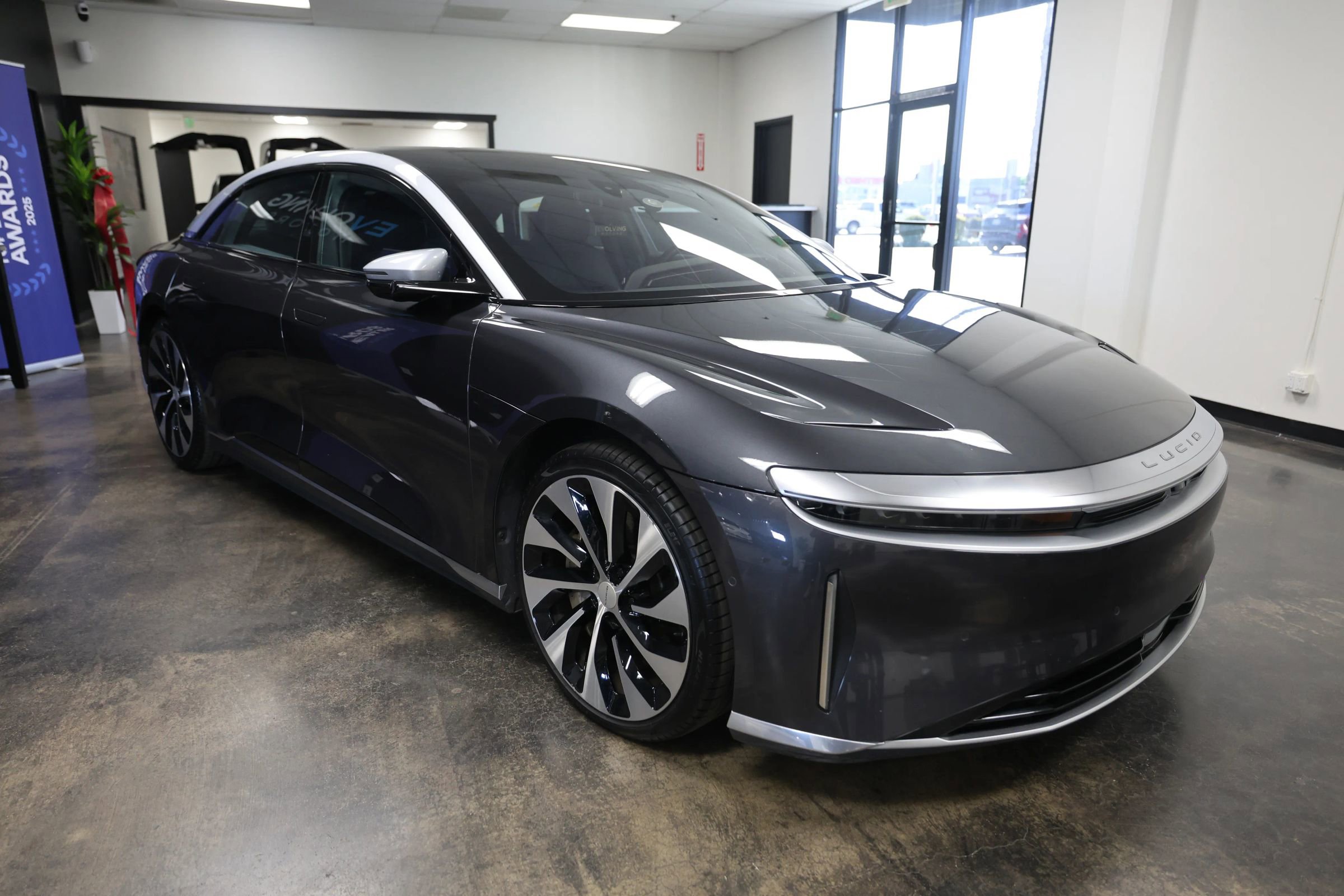 Used 2022 Lucid Air Grand Touring image 5