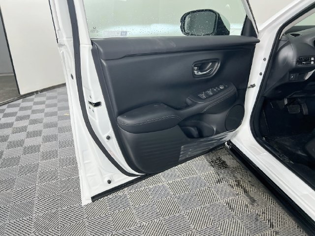 Used 2026 Honda HR-V EX-L image 16
