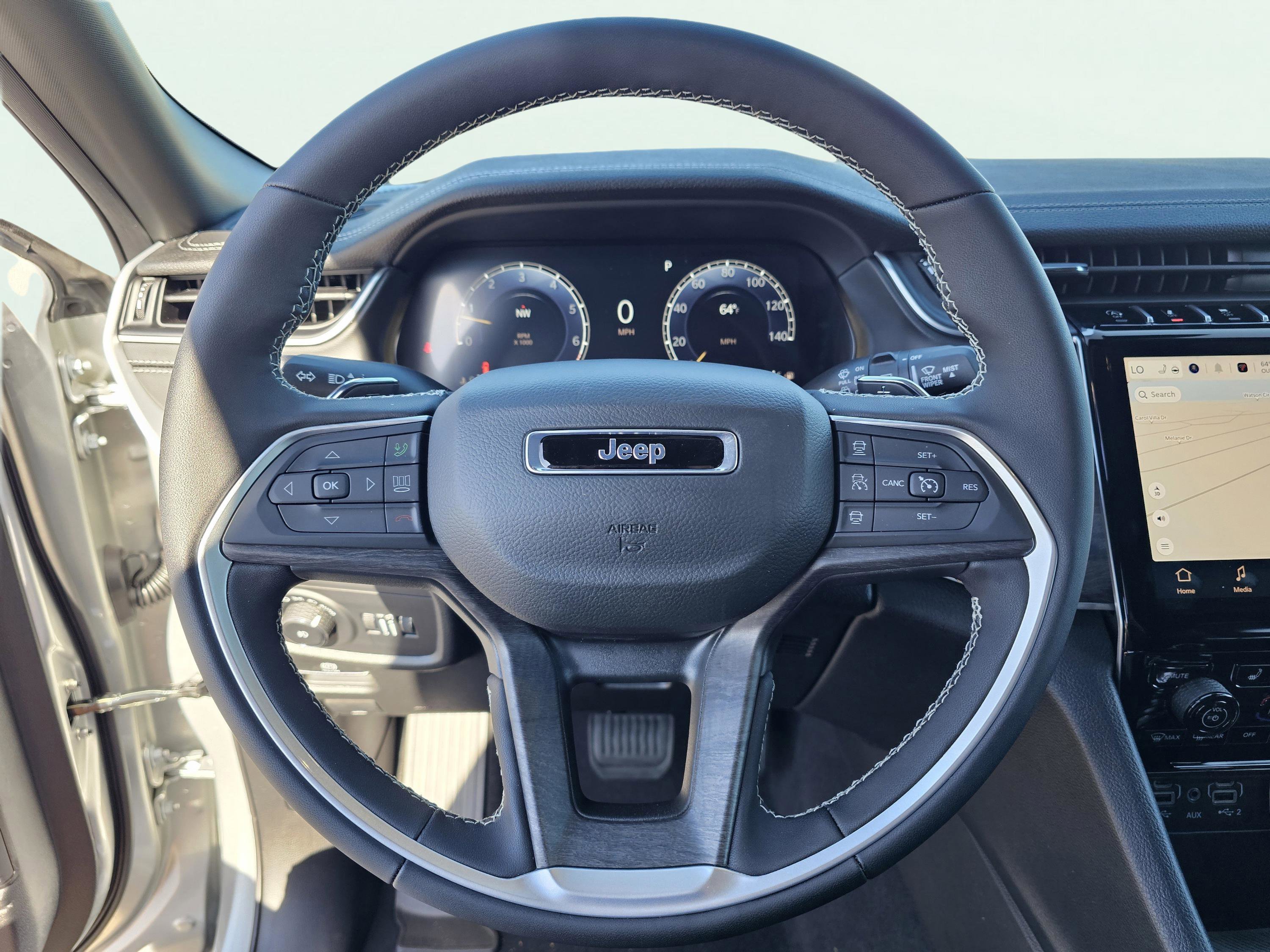 New 2025 Jeep Grand Cherokee L Limited w/ Black Appearance Package image 20