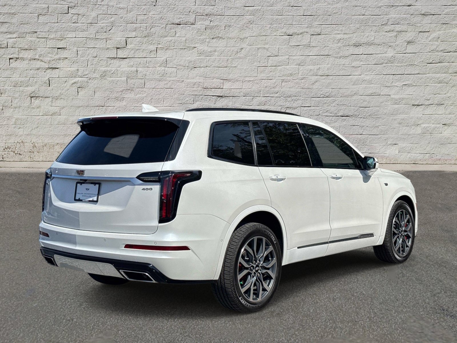 Used 2023 Cadillac XT6 Sport w/ Platinum Package AWD/4WD image 5