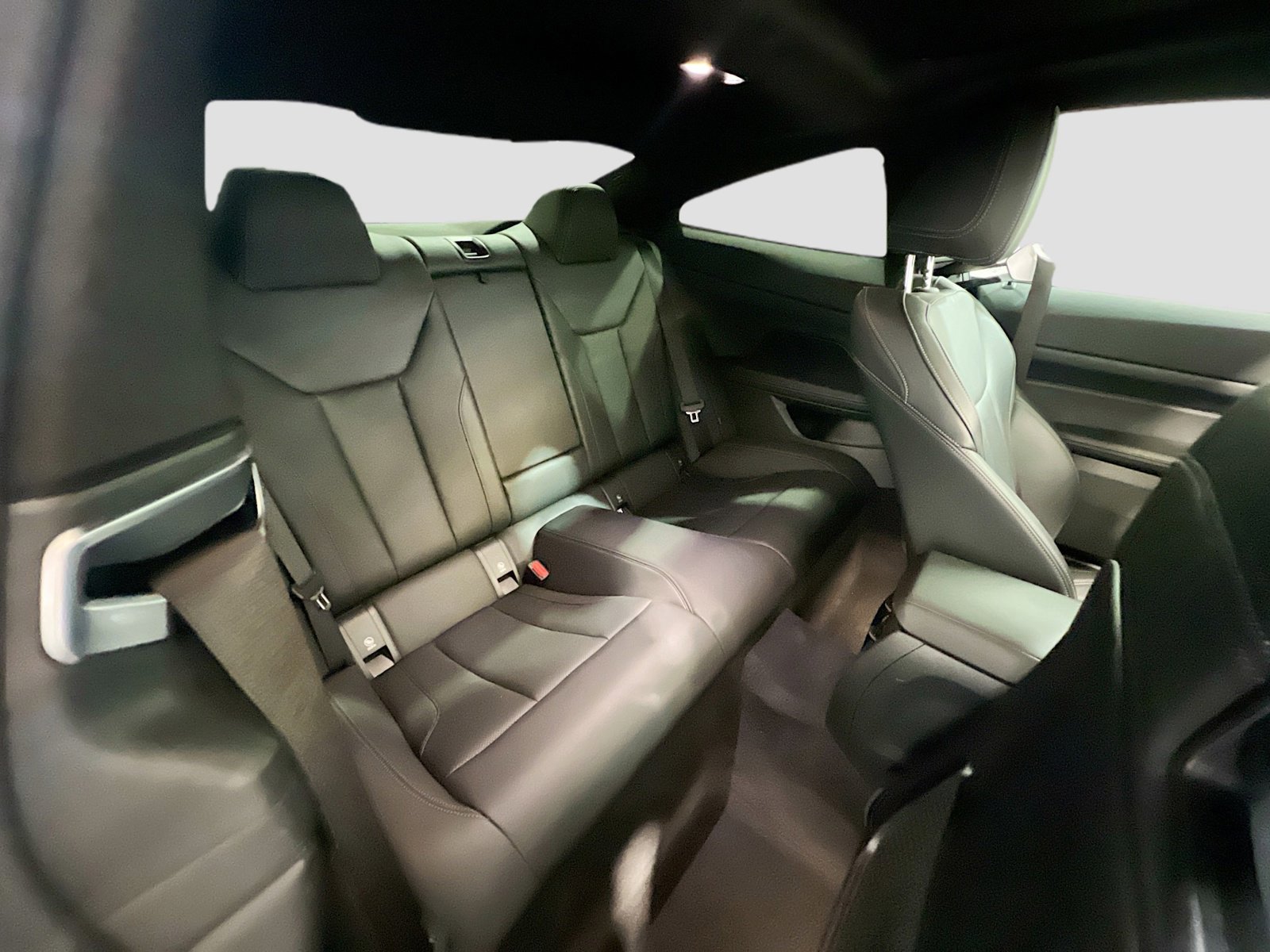 Used 2022 BMW 430i Coupe w/ Convenience Package RWD image 21