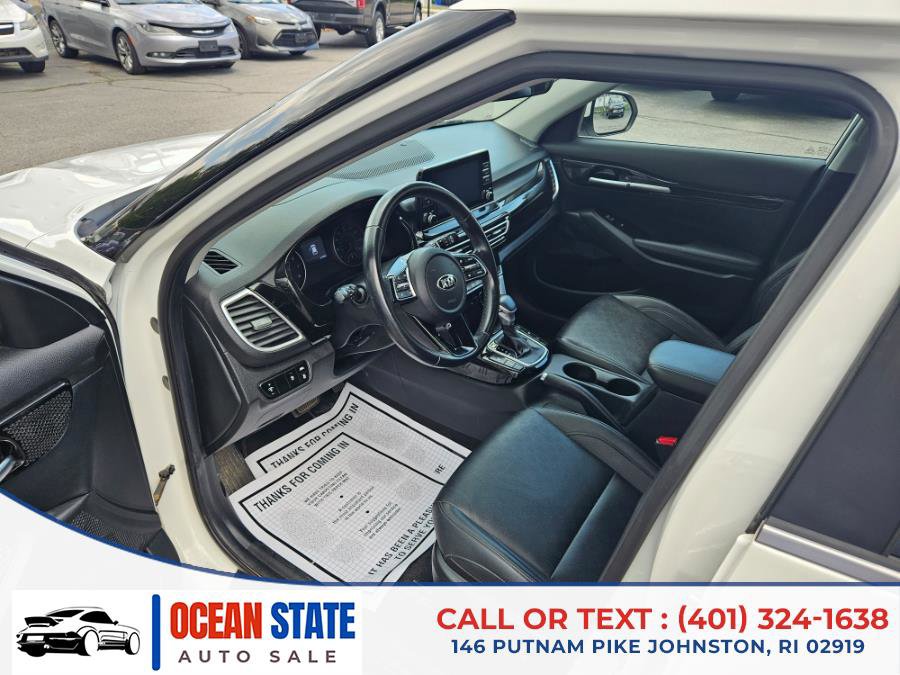 Used 2021 Kia Seltos EX image 9