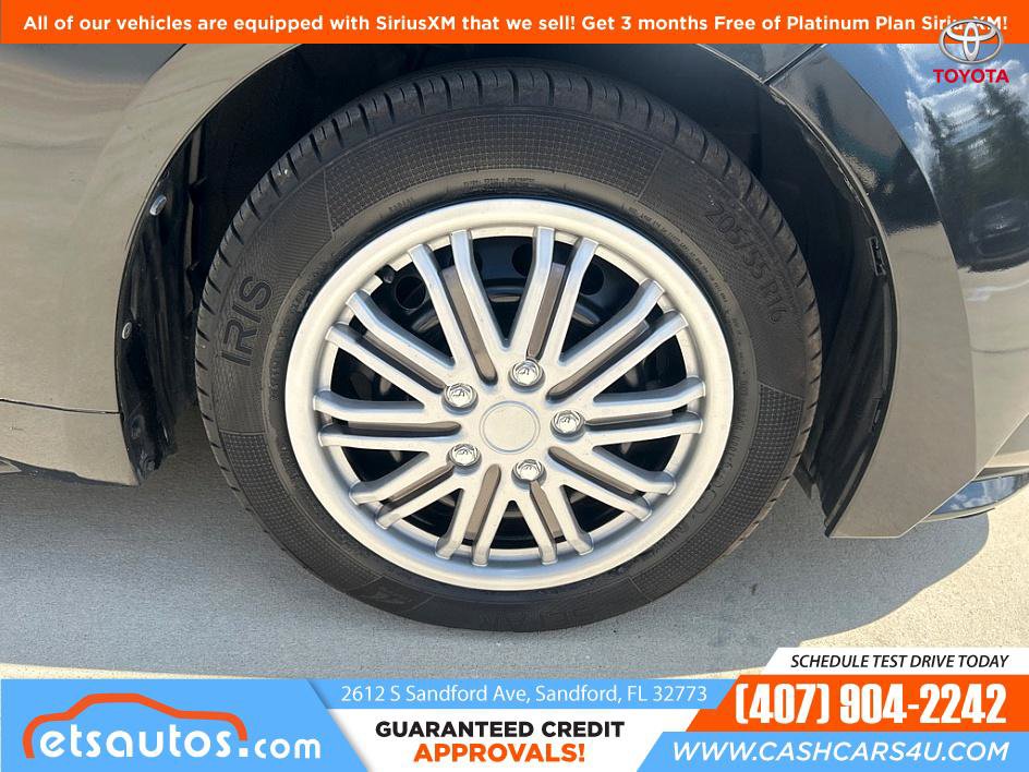 Used 2020 Toyota Corolla LE FWD image 22